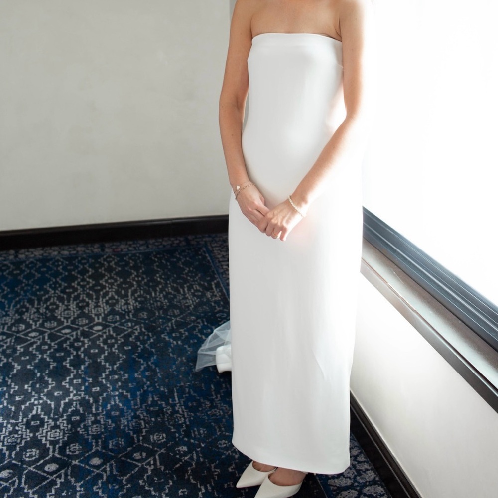 Cushnie Et Ochs Column Midi Wedding Dress with detachable train